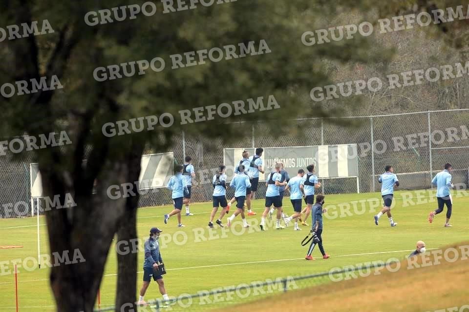 El cuadro albiazul volvió a entrenar en las instalaciones de El Barrial.