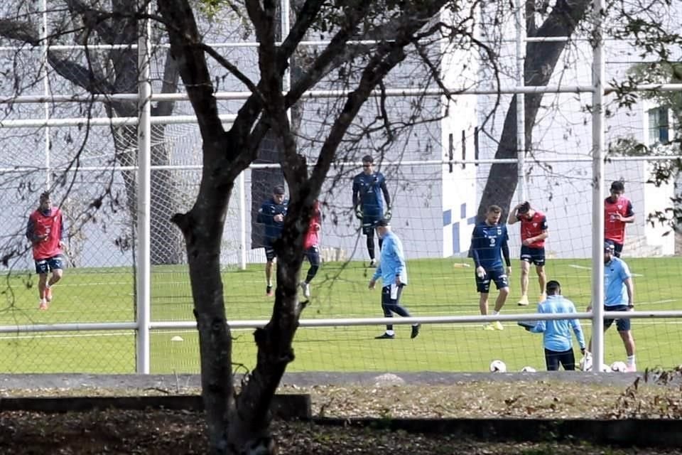 El Monterrey entrenó este domingo en las instalaciones de El Barrial.