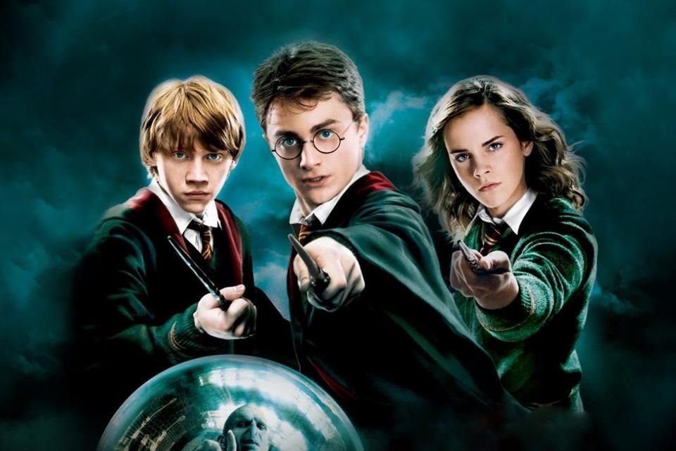 Mientras que medios como The Hollywood Reporter y Variety informaron que se está trabajando una serie de Harry Potter, aunque HBO Max y Warner Bros. dijeron lo contrario.