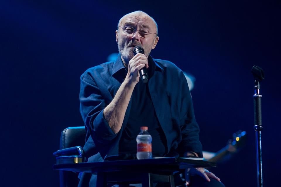 La ex esposa de Phil Collins subastó varios de sus premios y discos de oro en la plataforma Kodner.