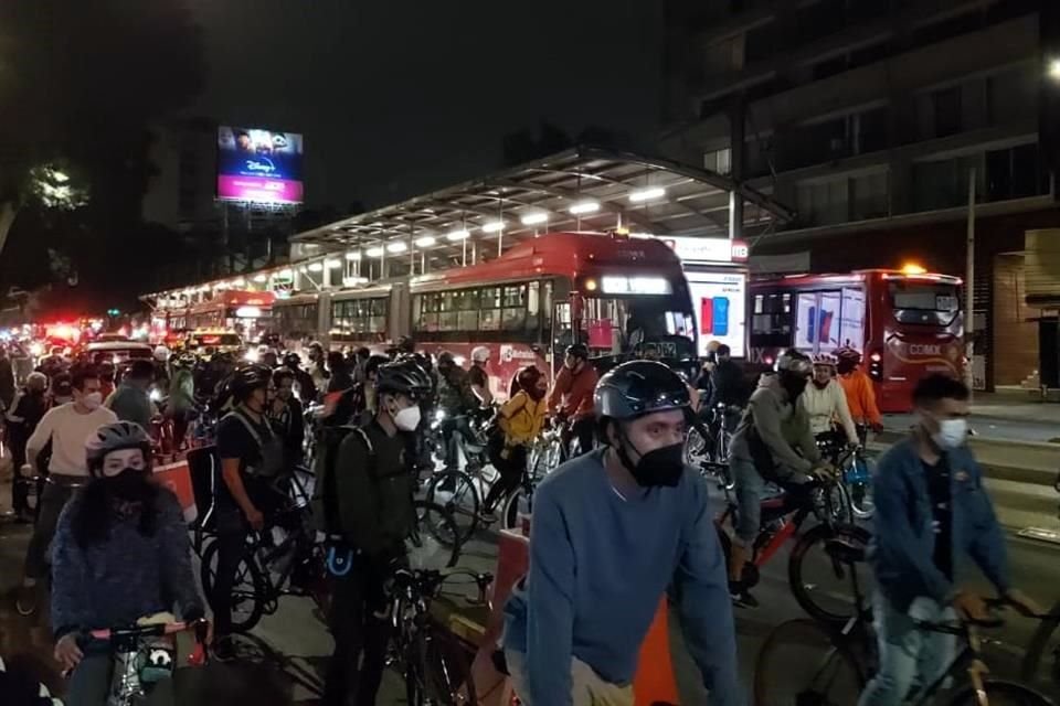 '¡Ni una más, ni una bici blanca más!', es una de las consignas que los manifestantes han clamado en protestas previas para exigir un alto al incremento de ciclistas atropellados.