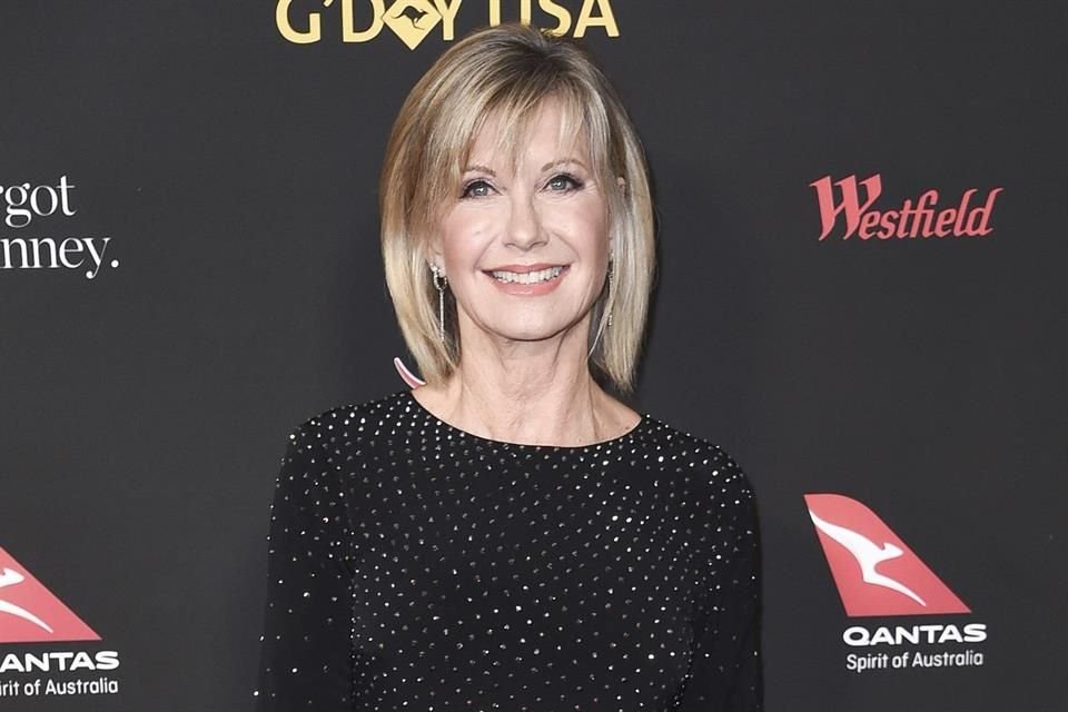 Olivia Newton-John no quiso explirar sus razones por las que decidió no tomar la vacuna contra la Covid-19 a pesar de que es ciudadana elegible a ello en California.