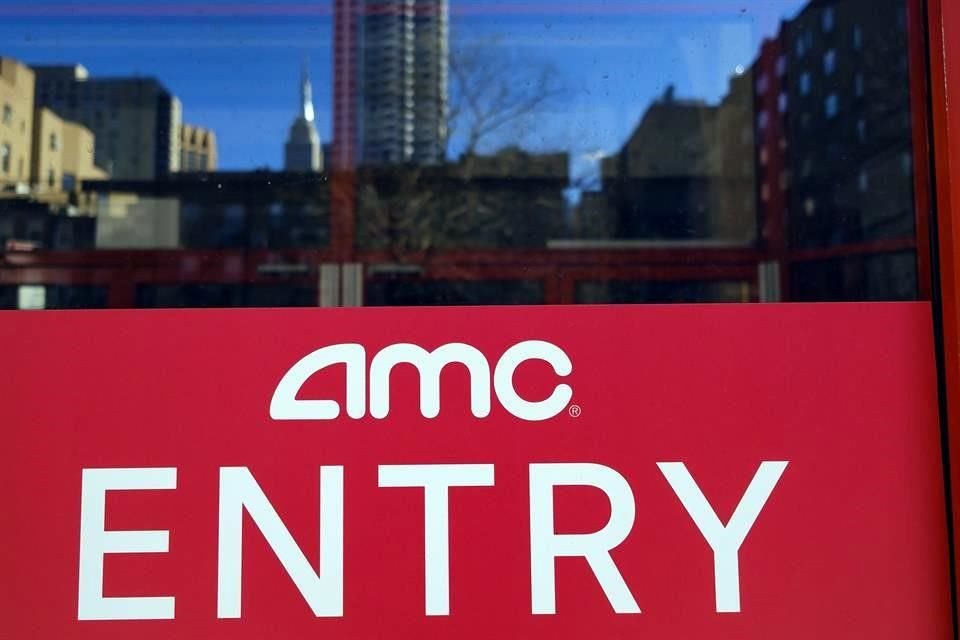 La lista actual sigue incluyendo a AMC Entertainment.