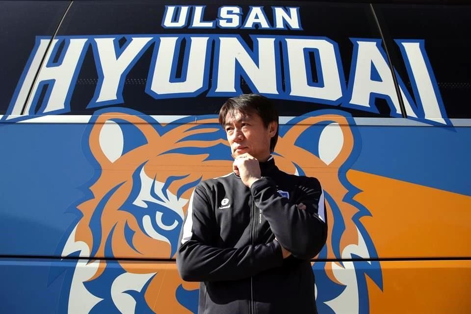 El mítico Hong Myung-bo es quien tomó las riendas de los Tigres.