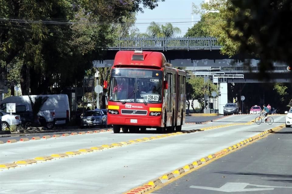 El Metrobús sigue captando 130 mil viajes adicionales a los que tenían. La Línea 1, la Línea 3 y la Línea 7 son las líneas con mayor aumento, de acuerdo con Semovi