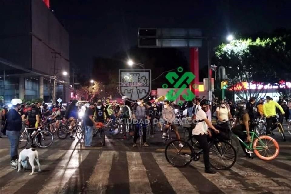 Los ciclistas se manifestaron en Insurgentes.
