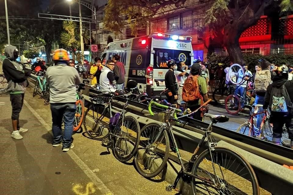 Los ciclistas se manifestaron en demanda de mayor seguridad vial.