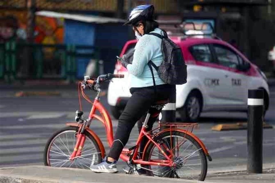 En la Zona Metropolitana del Valle de México (ZMVM), quienes más optan por la bicicleta y la caminata, muchas veces son quienes menos recursos tienen. 