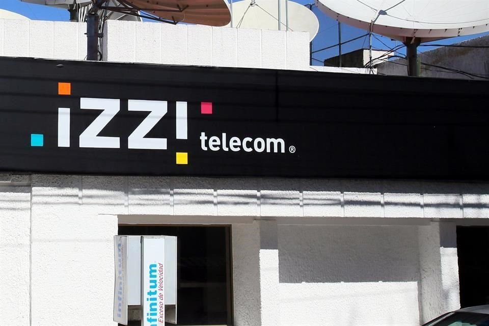 El aumento en los costos de los servicios de Izzi provocaron descontento entre los usuarios