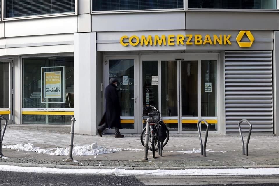 El segundo banco comercial privado de Alemania cerrará 190 sucursales bancarias este año.