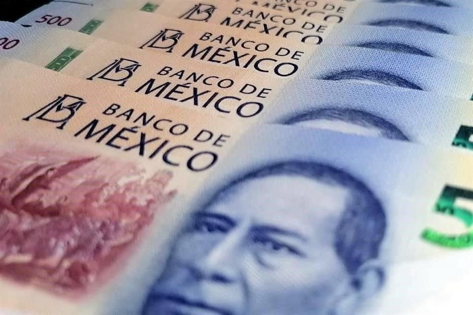 SHCP espera que el tipo de cambio cierre este 2021 en 20.20 pesos por dólar.