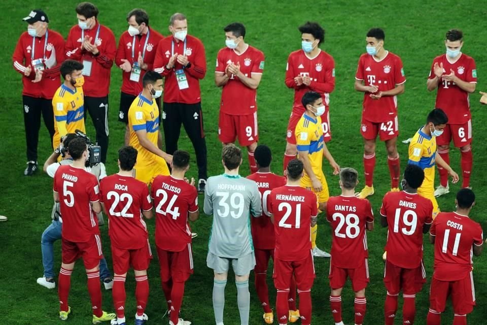 El Bayern le hizo pasillo a Tigres al momento de la premiación.