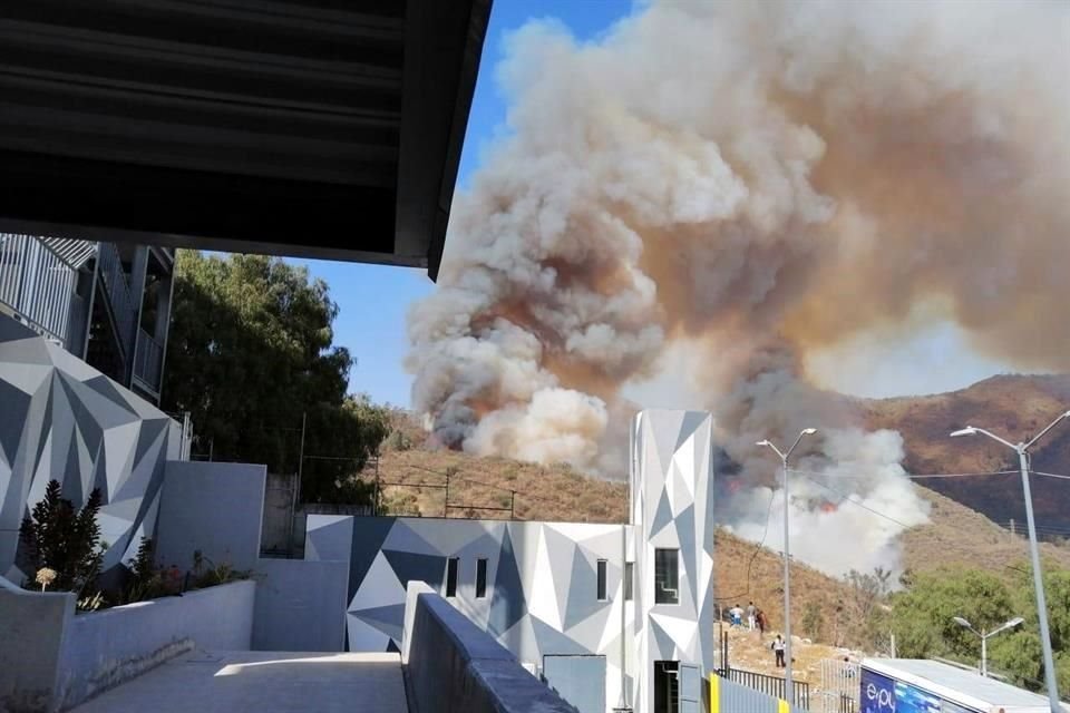 Esta tarde se registra un incendio en la reserva ecológica de Sierra de Guadalupe, en la Alcaldía Gustavo A. Madero.