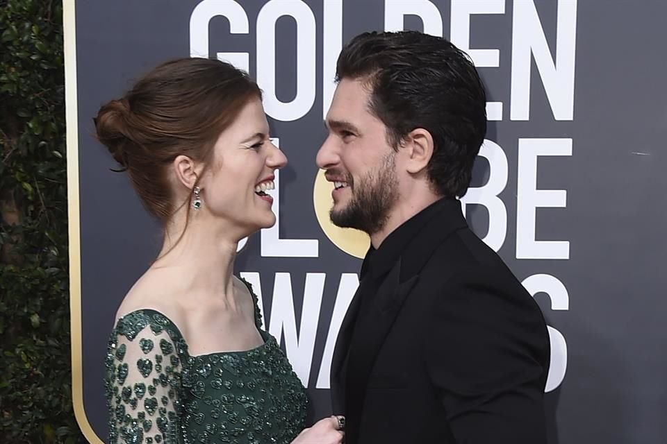 Kit Harington y Rose Leslie se llenaron de amor este febrero al recibir a su primer hijo.