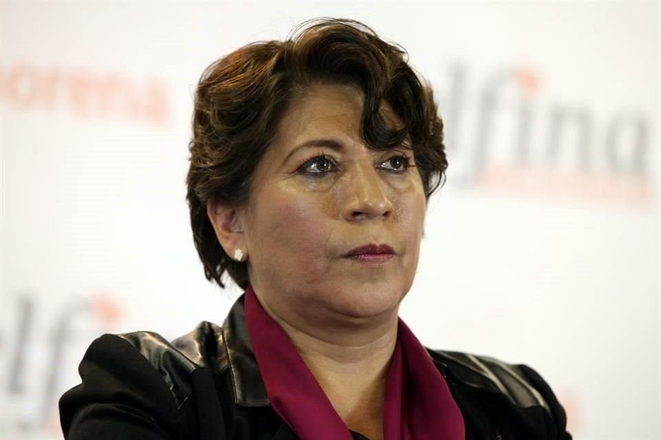 INE sancionó con 4.5 mdp a Morena por el diezmo que pidió Delfina Gómez a trabajadores del DIF municipal cuando era Alcaldesa de Texcoco.