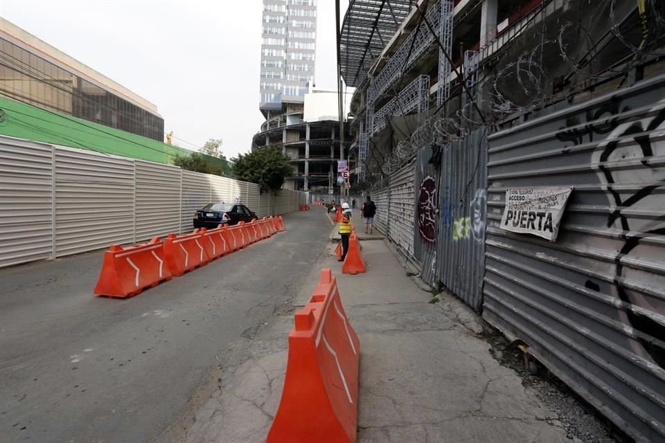 Como parte de las obras de mitigación de Mítikah, se avaló convertir la calle en peatonal, pero la Asamblea Ciudadana del Pueblo de Xoco y Copaco rechazaron el proyecto