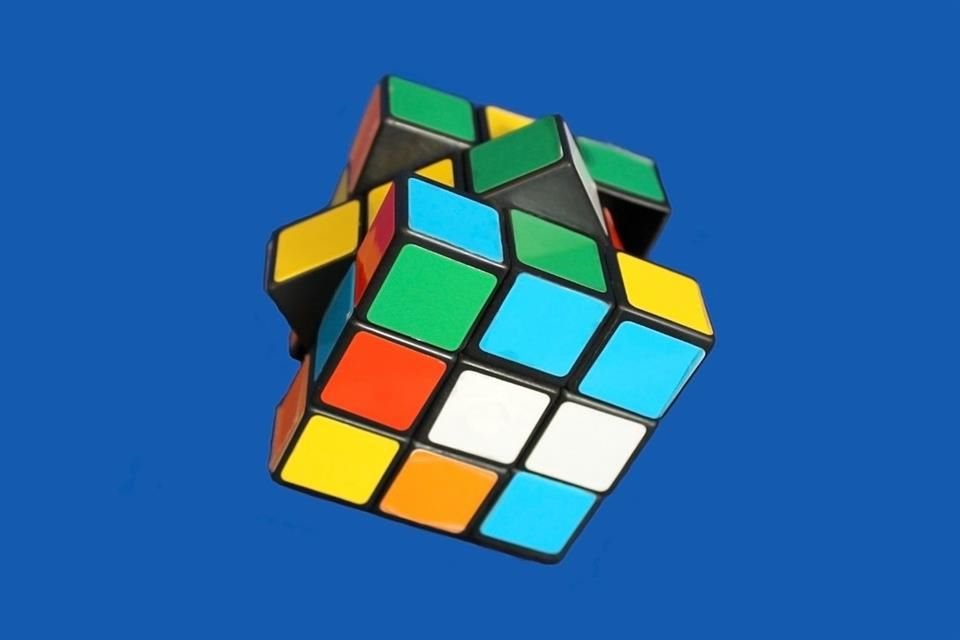 Los programas del Bachillerato Internacional se centran en desarrollar habilidades como pensamiento crítico y resolución de problemas.
