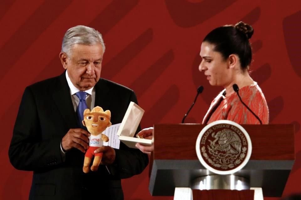 Ana Guevara es protegida de AMLO, acusa Diputado.