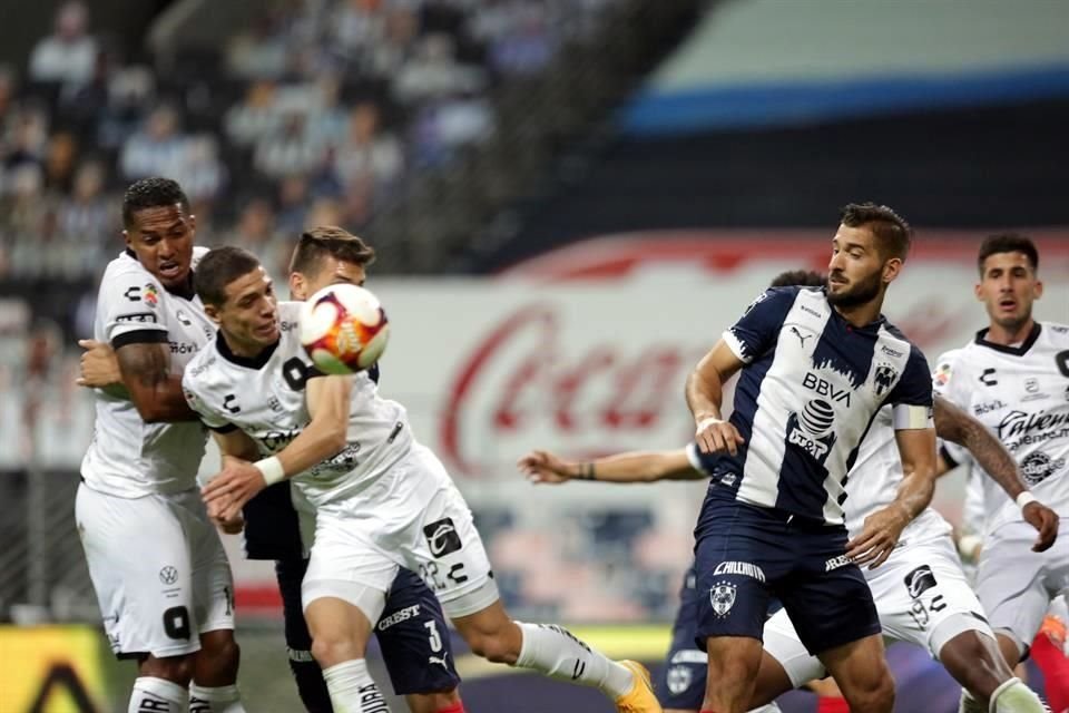 Repasa las acciones del segundo tiempo en el triunfo de Rayados 2-1 sobre Gallos.