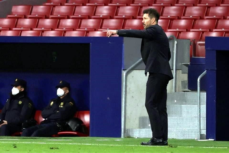 Diego Simeone sufrió al final, ya que los de Bilbao se fueron con todo para buscar el tanto del empate.