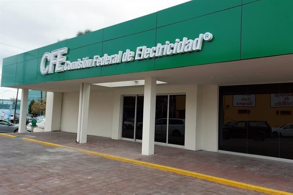 Moody's cambio la perspectiva de la nota de CFE de 'negativa' a 'estable'.
