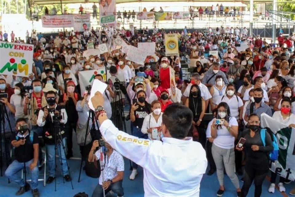 Acto de campaña de Mario Moreno, candidato a Gobernador de Guerrero por PRI-PRD.