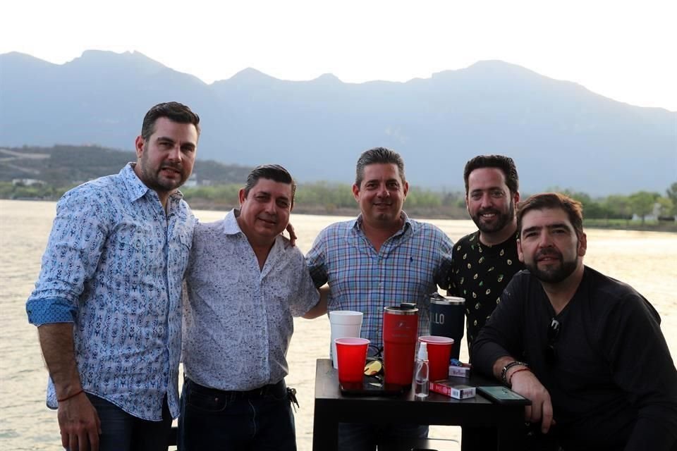 Alejo González, Oscar de la Garza, Marcelo Benavides, Raúl Farías y Adrián Barrera