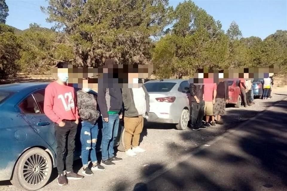 Un grupo de migrantes  centroamericanos detenidos en Nuevo León el mes pasado.