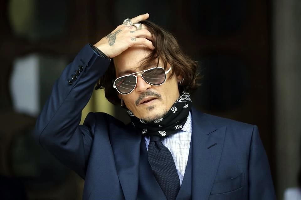 El actor Johnny Depp busca apelar caso de difamación por acusación de agresor de esposas contra The Sun.