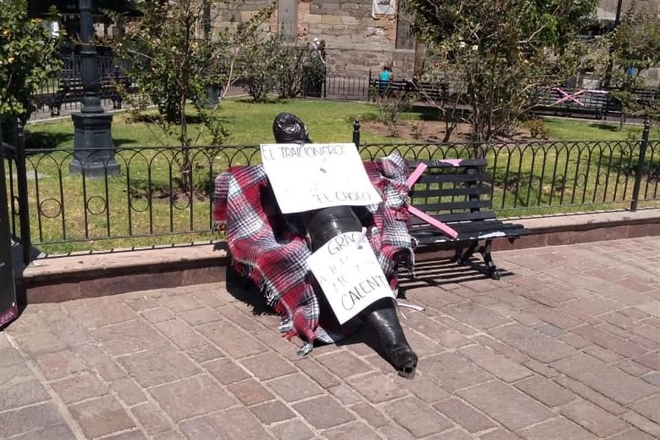 El cadáver hallado en una banca del Centro de Tlaquepaque, tiene las características de Carlos Enrique Sánchez Martínez, alias 'El Cholo'.