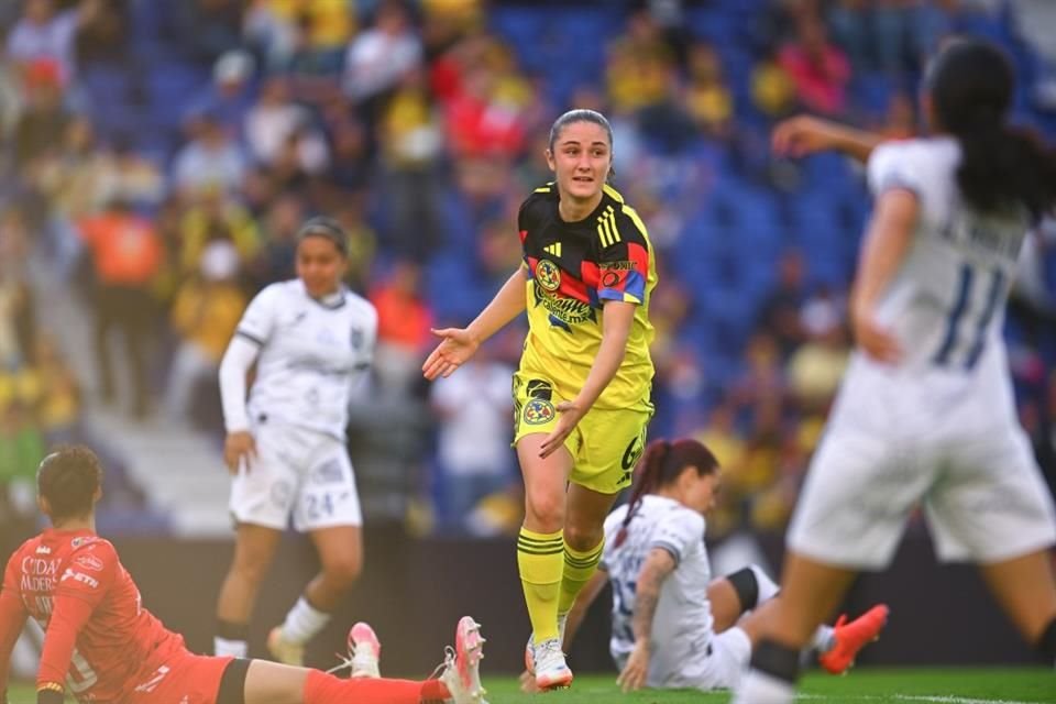 Once goles le propinó el América al Querétaro.