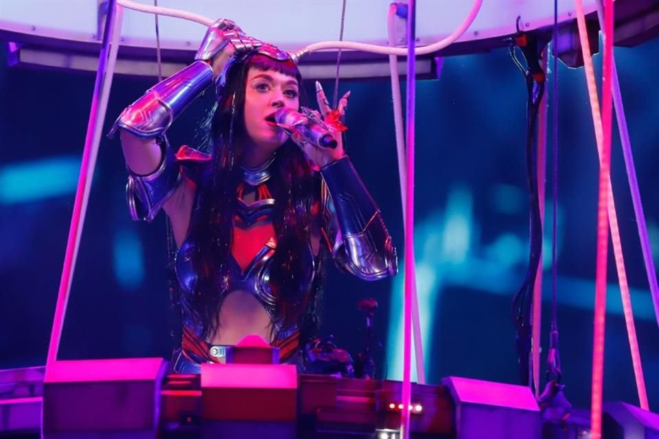 Tras su paso por Detroit, Perry se dirige a Toronto, donde tiene conciertos la noche de este martes y el miércoles.