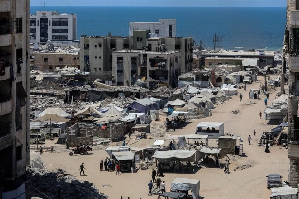 Ex jefes del Ejército y de inteligencia de Israel pidieron fin de guerra en Gaza, mientras Netanyahu insinua tomar control total de enclave.