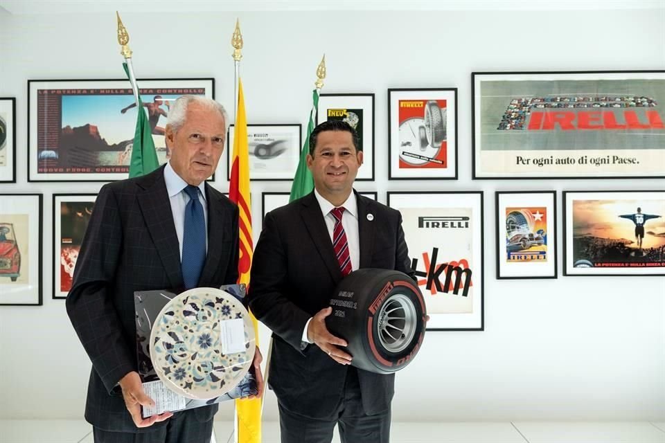 Marco Tronchetti Provera, CEO de Pirelli, y Diego Sinhue Rodríguez, Gobernador de Guanajuato.