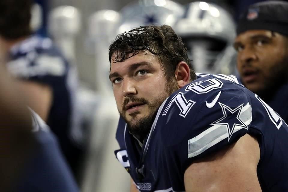 El guardia de los Vaqueros de Dallas, Zack Martin, posiblemente no esté en el juego de este jueves ante Tampa Bay por estar en las reservas por Covid.