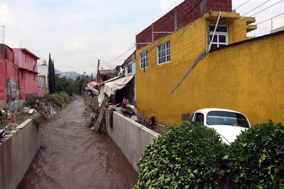 El Gobernador del Estado de México, Alfredo Del Mazo Maza, detalló que se reportaron afectaciones en 19 colonias de Ecatepec.