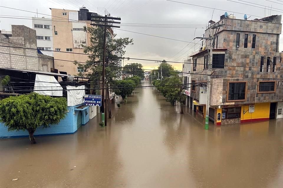 Algunas zonas en Tula siguen afectadas por las inundaciones de ayer.