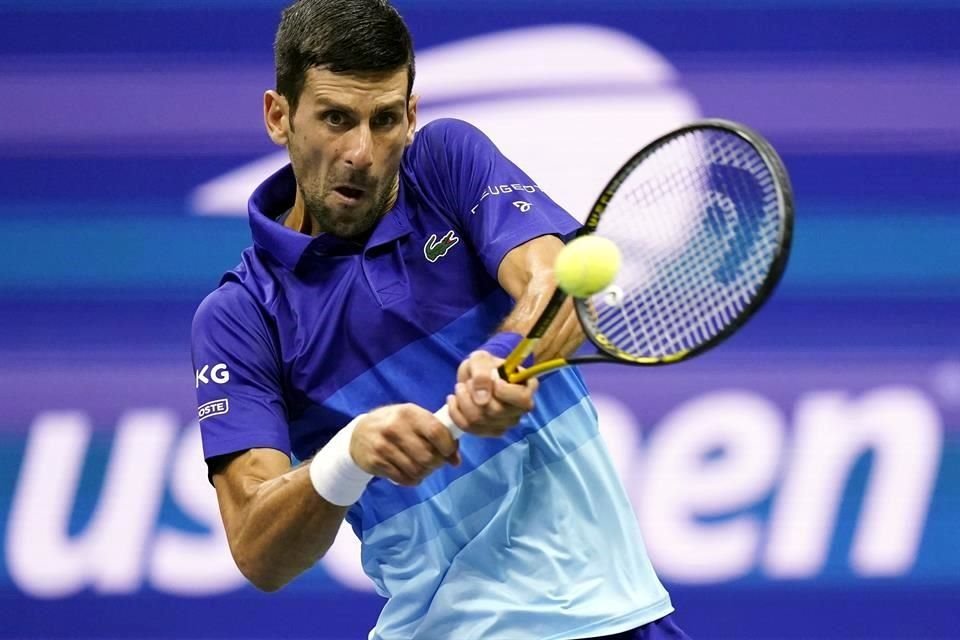 Djokovic cayó en el primer set, pero se recuperó con autoridad ante Berrettini.