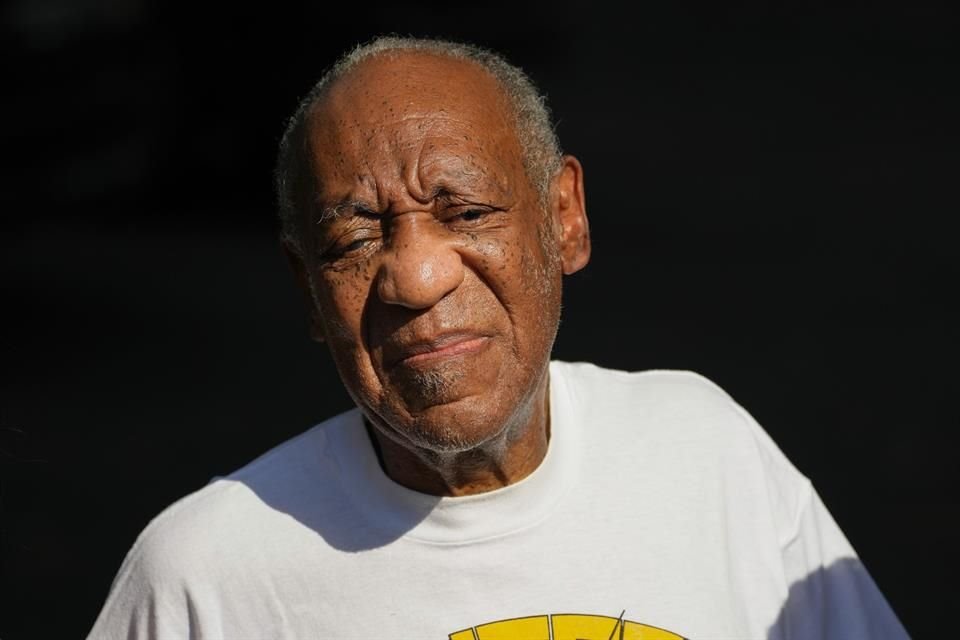 Bill Cosby ya no realizará su gira en EU porque no desea ser acosado por medios sobre su juicio del 2022.