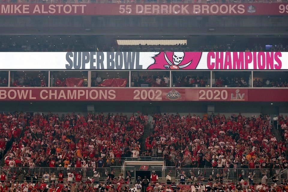 El Raymond James Stadium presumió a su equipo campeón de la NFL.