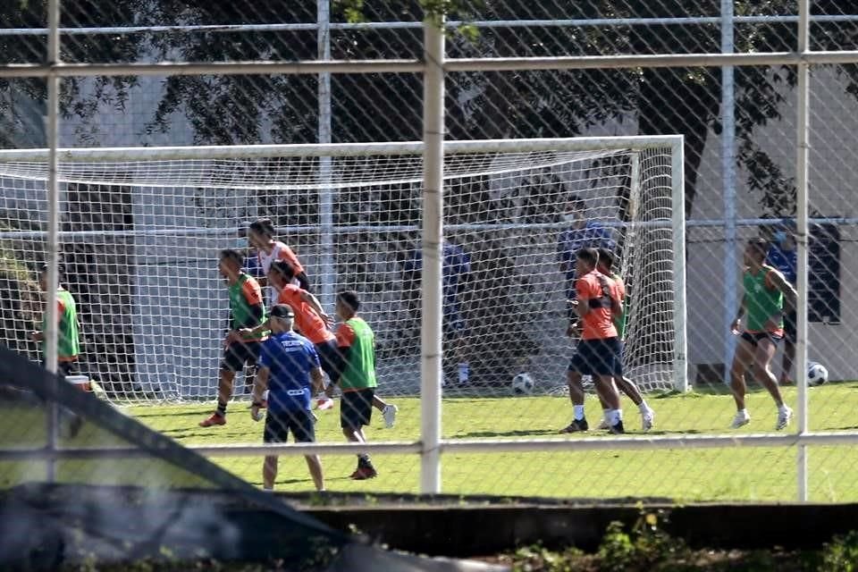 Los albiazules volvieron a entrenamientos este domingo.