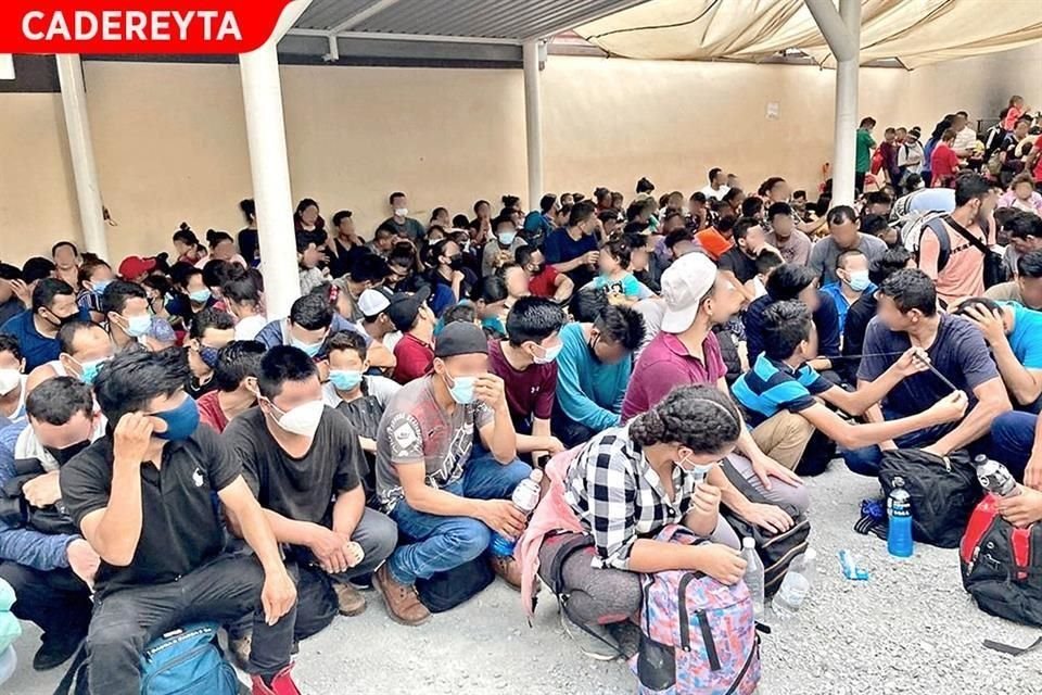 El 31 de agosto se encontraron a 327 migrantes en Cadereyta.