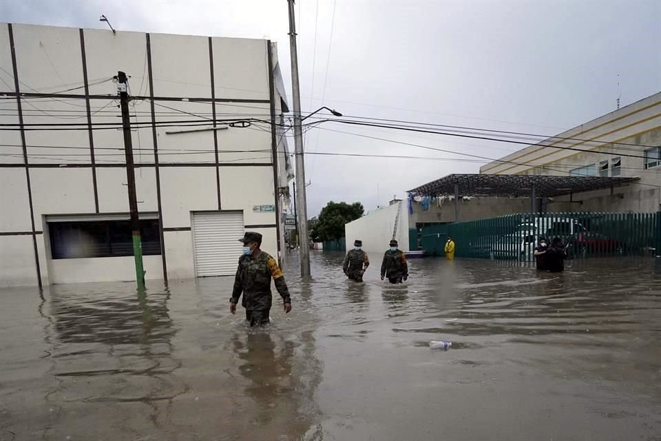 En Tula, 14 pacientes del hospital del IMSS murieron derivado de las inundaciones.