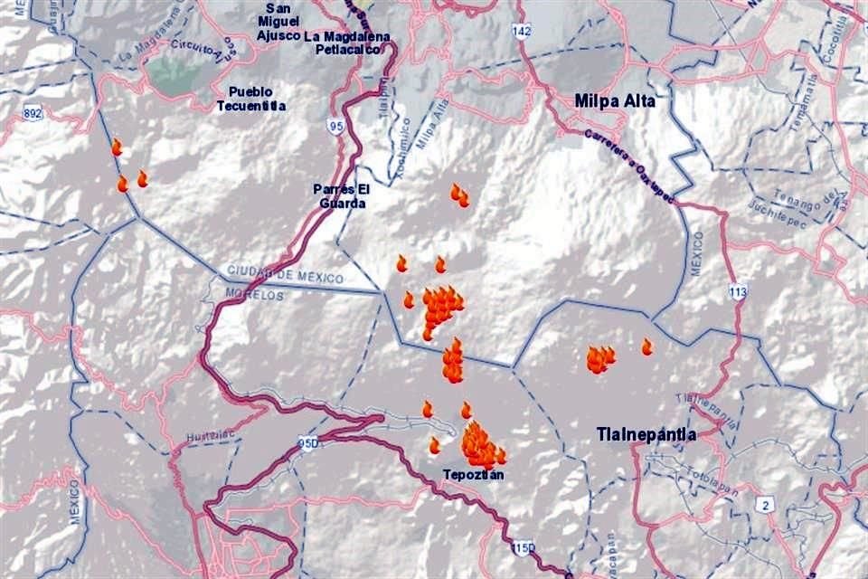En la misma zona son combatidos incendios en los parajes El Pedregal y La Puerta.