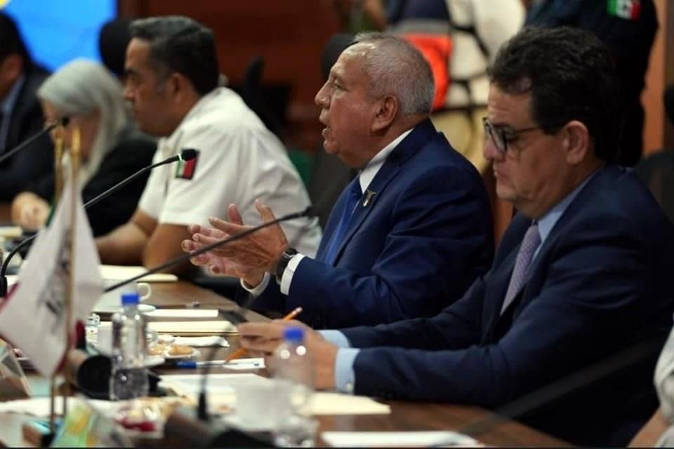 Ante flujo de migrantes en México rumbo a EU, INM acordó una mesa de diálogo con autoridades de Haití para atender migración irregular.