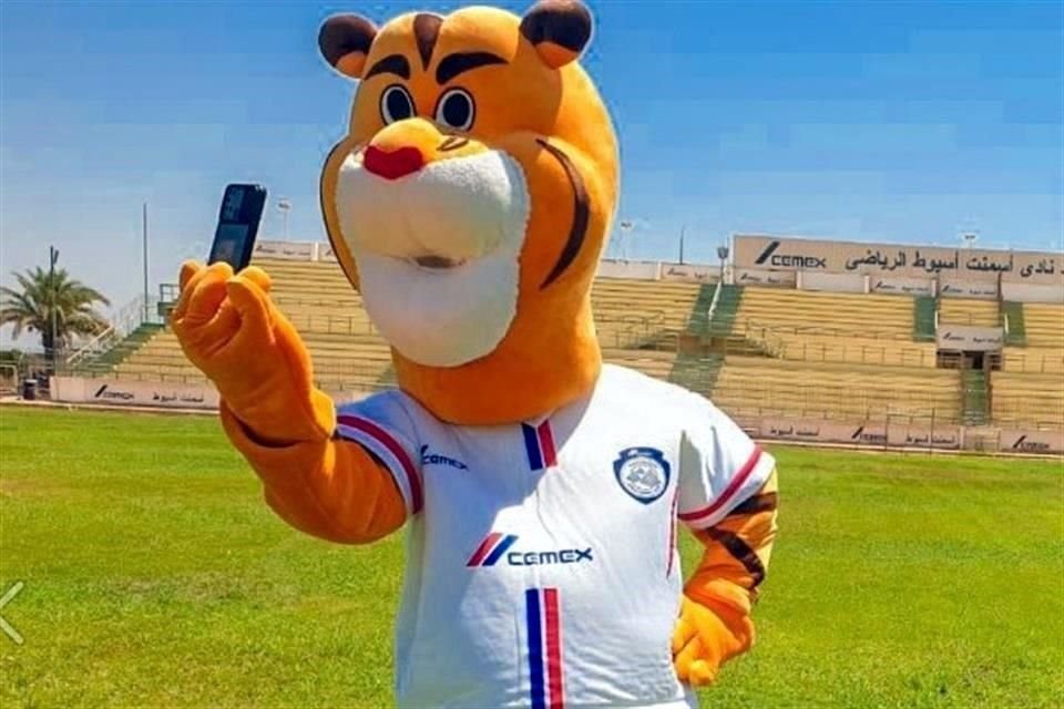El club de la Segunda División de Egipto incorporó como mascota a 'El Tigre'.