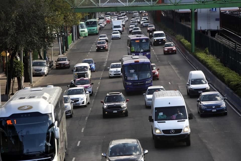 También deberán aprobar una inspección físico-mecánica, que será realizada por los talleres que cuenten con un permiso otorgado por la Semovi.