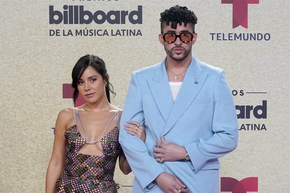 Bad Bunny se llevó 11 premios Billboard, entre ellos a Artista de Año.