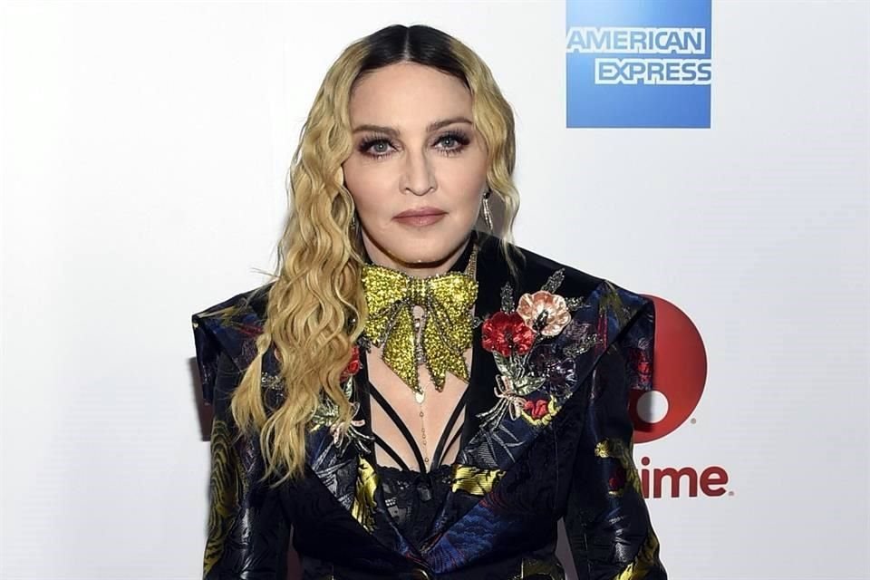 Madonna defendió a Billie Eilish sobre las críticas a su nuevo álbum y un look en el que ha posado con lencería y diseños ajustados.