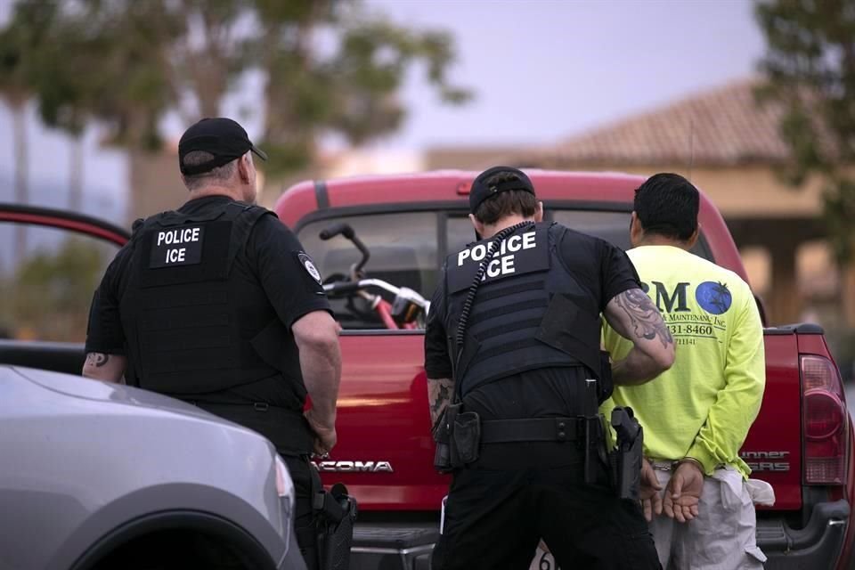 La Administración de Trump tiene pensado llevar a cabo una redada migratoria a gran escala en Chicago la próxima semana, publicó ayer WSJ.